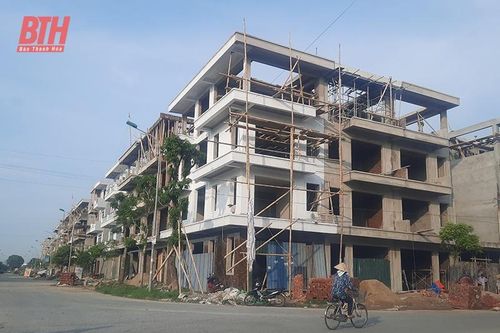 Nguy cơ mất an toàn tại mặt bằng dự án khu dân cư đang triển khai thi công