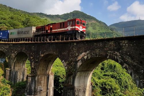 Đầu tư 19.000 tỷ đồng xây hầm Hải Vân mới và di dời ga Đà Nẵng