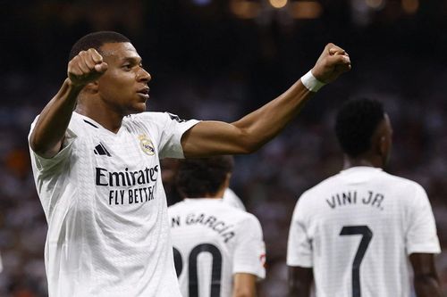 Lượt trận đầu tiên vòng bảng Champions League 2024-2025: Barca, Arsenal và Atletico Madrid ra quân thuận lợi?
