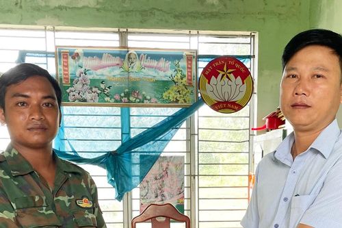 Tấm lòng với người dân vùng lũ ở ngôi làng đặc biệt khó khăn