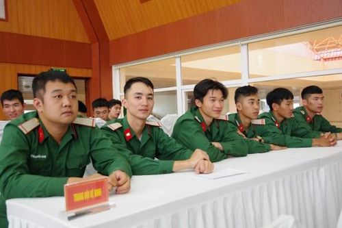 Đảng ủy Quân sự tỉnh đối thoại dân chủ với gần 200 cán bộ, chiến sĩ Phòng Tham mưu