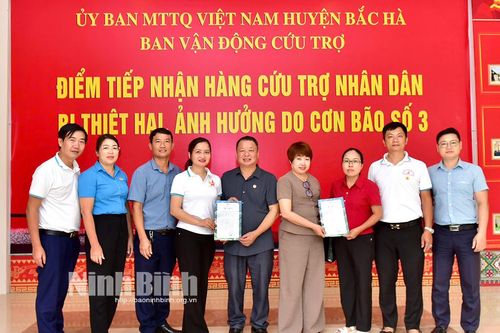 Đoàn Thiện nguyện tỉnh Ninh Bình thăm hỏi, trao quà hỗ trợ đồng bào vùng lũ huyện Bắc Hà, Lào Cai