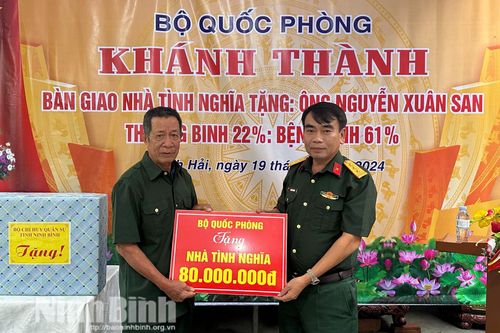 Khánh thành và bàn giao nhà tình nghĩa cho gia đình thương binh Nguyễn Xuân San