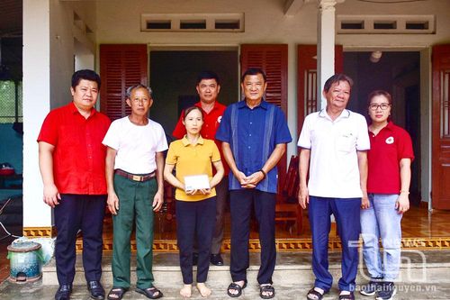 Tặng trên 500 suất quà cho người dân bị ảnh hưởng bởi bão số 3