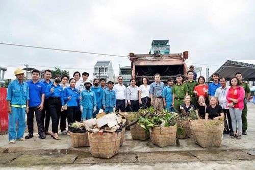 Khởi động chương trình chống ô nhiễm nhựa trong các dòng sông của Việt Nam.