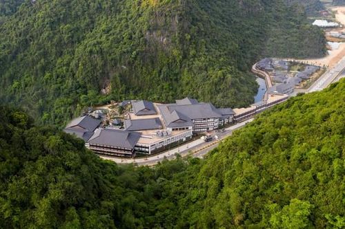 Trải nghiệm tắm khoáng onsen đúng điệu tại Yoko Onsen Quang Hanh