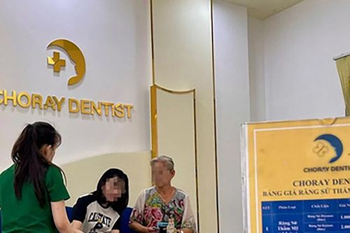 Bình Dương: Nha khoa thẩm mỹ Chợ Rẫy đang bị đình chỉ vẫn ngang nhiên hoạt động