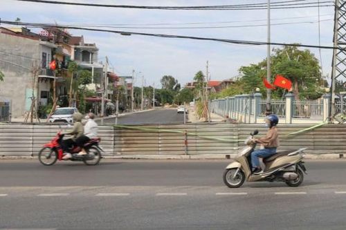 Vì sao nhiều dự án đường giao thông chưa thể đấu nối với QL1A?