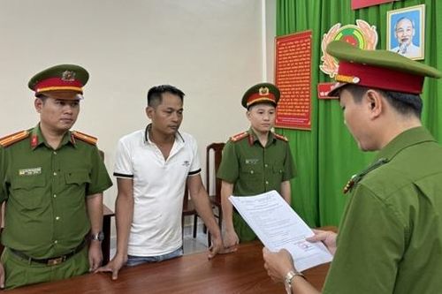 Thu gom xe gian 'phù phép' thành xe mới, chiếm đoạt hơn 9,3 tỷ đồng