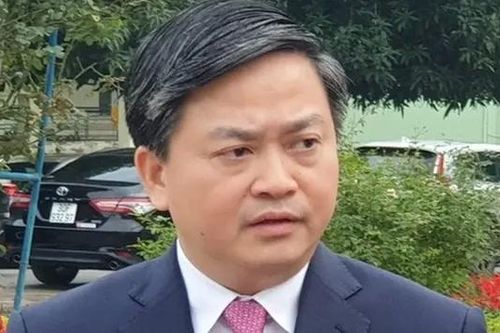 Đồ hiệu chục tỷ tại nhà cựu Bí thư Bến Tre