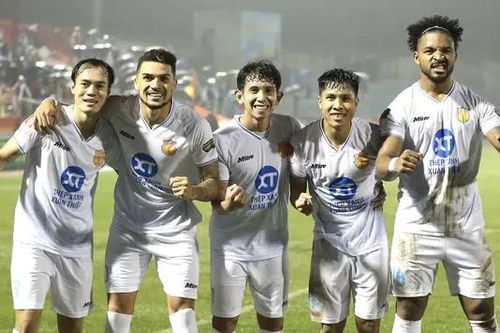 Thép xanh Nam Định có khởi đầu thuận lợi
