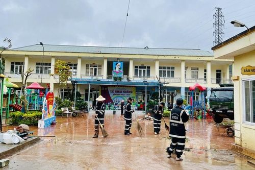 Bão số 4: Lưu ý 17 tỉnh, thành cân nhắc cho học sinh nghỉ học khi cần thiết