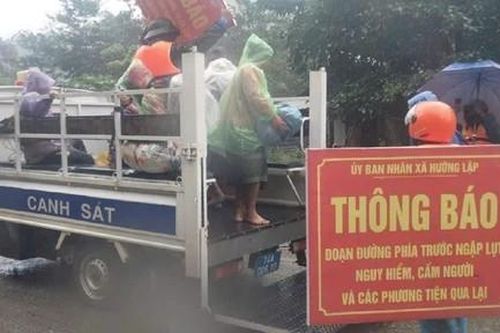 Công an các tỉnh miền Trung huy động lực lượng khẩn trương ứng phó mưa bão