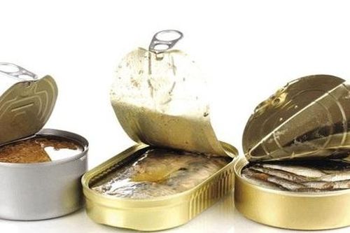 6 lưu ý đặc biệt quan trọng khi dùng thực phẩm đóng hộp cho người dân vùng lũ lụt