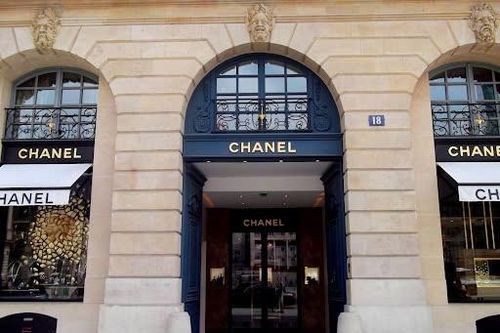 Chanel mua thêm tòa nhà trên đại lộ thời trang xa xỉ ở Paris
