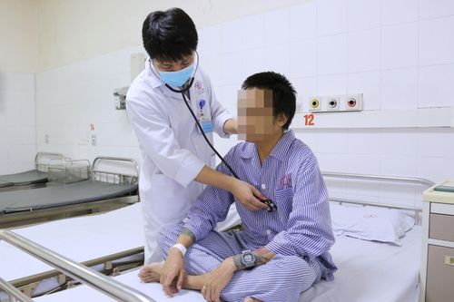Sau cơn đau ngực dữ dội, thuyền viên Myanmar nguy kịch