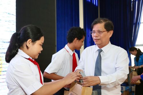 Chủ tịch UBND Khánh Hòa: Chống khai thác IUU là trách nhiệm cộng đồng