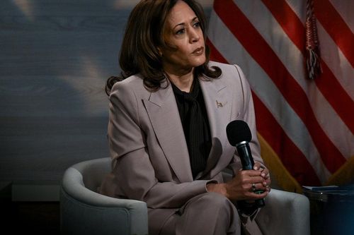 Bà Kamala Harris mất dần ủng hộ từ một thành phần cử tri quan trọng