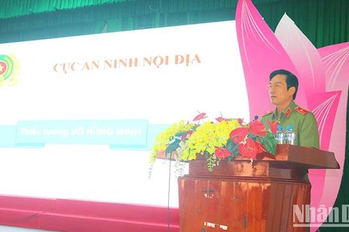Hơn 300 đại biểu tập huấn phòng, chống khủng bố