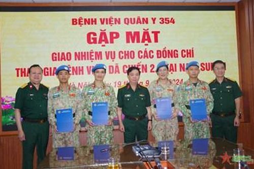Bệnh viện Quân y 354 giao nhiệm vụ cho lực lượng tham gia Bệnh viện dã chiến cấp 2, số 6