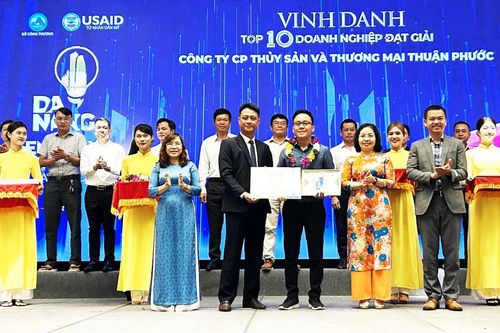 Đẩy mạnh thực hiện các chương trình tiết kiệm năng lượng và chuyển đổi kinh tế xanh