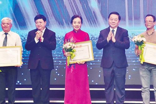 25 tác phẩm lý luận, phê bình văn học, nghệ thuật được tặng thưởng