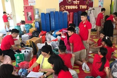 Trung thu đặc biệt của cô trò Trường Tiểu học Tràng An
