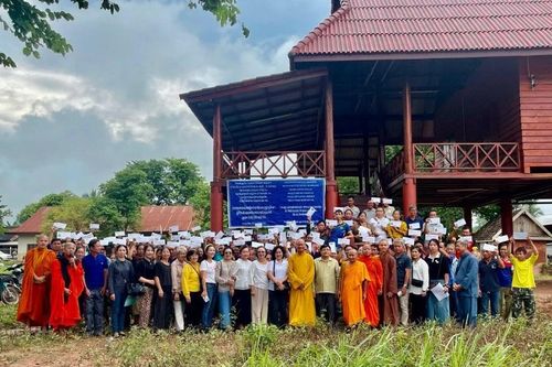 Tổng Lãnh sự quán Việt Nam tại Luang Prabang thăm hỏi, hỗ trợ bà con ở tỉnh Luang Nam Tha, Lào chịu ảnh hưởng của bão Yagi
