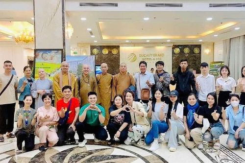 Ấm lòng những nghĩa cử cao đẹp vùng bão lũ
