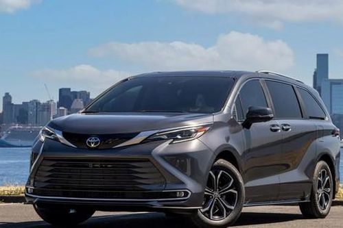 Mẫu ô tô Toyota tự gọi điện nếu phát hiện trẻ em bị bỏ quên trên xe