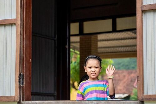 Bình yên những ngôi nhà phao giữa ngày nước dâng ở 'rốn lũ' Tân Hóa