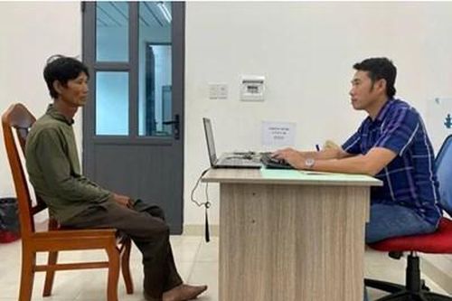 Bắt đối tượng trốn truy nã đặc biệt nguy hiểm đang trên thuyền đi biển