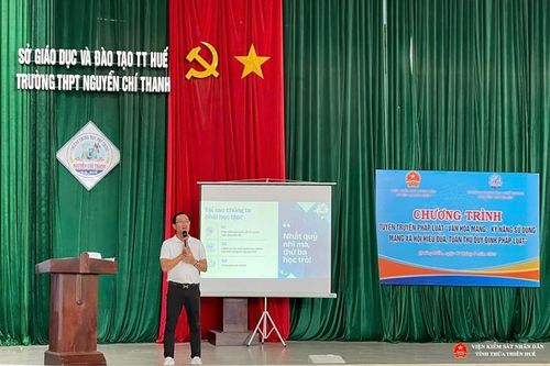 Tuyên truyền pháp luật về kỹ năng sử dụng mạng xã hội cho học sinh