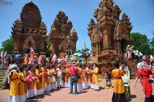 Lùi thời gian tổ chức Ngày hội văn hóa dân tộc Chăm lần thứ VI