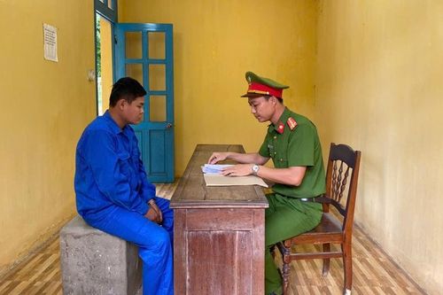 Bắt đối tượng có 2 tiền án bịt mặt vào nhà dân để cướp tài sản