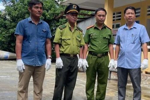 Đi đánh cá, ngư dân bắt được con vật quý hiếm có tên trong Sách Đỏ