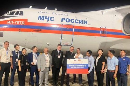 Nga viện trợ Việt Nam 35 tấn hàng khắc phục hậu quả bão lũ
