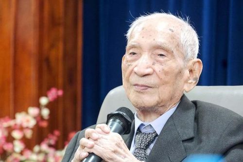 Nhà nghiên cứu Nguyễn Đình Đầu qua đời