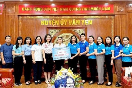 Hội LHPN TP Thanh Hóa vận động hỗ trợ Nhân dân tỉnh Yên Bái tái thiết cuộc sống sau bão Yagi