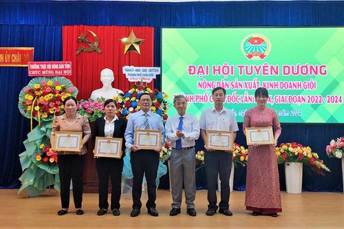 Châu Đốc tuyên dương nông dân sản xuất – kinh doanh giỏi