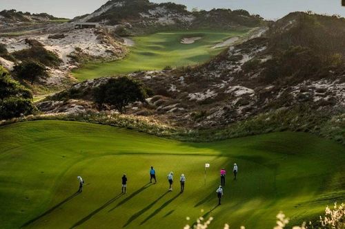 The Bluffs Grand Hồ Tràm xuất sắc nhận danh hiệu 'Sân Golf tốt nhất Việt Nam 2024'