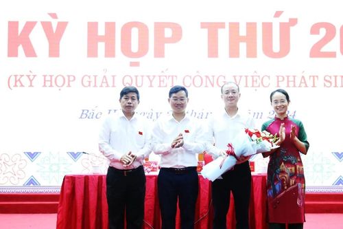 Bầu chức danh Chủ tịch UBND huyện Bắc Hà