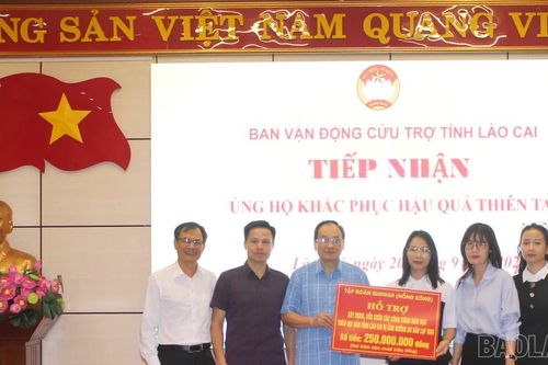 Tập đoàn Sunwah ủng hộ tỉnh Lào Cai 250 triệu đồng khắc phục hậu quả thiên tai