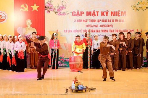 Khôi phục các điệu múa truyền thống của đồng bào dân tộc thiểu số