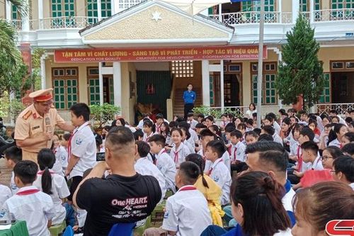 Ngày hội 'Tuổi trẻ Sơn La với văn hóa giao thông'