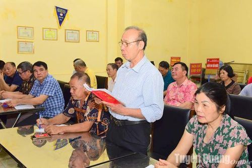 Nêu cao vai trò gương mẫu của đảng viên cao tuổi