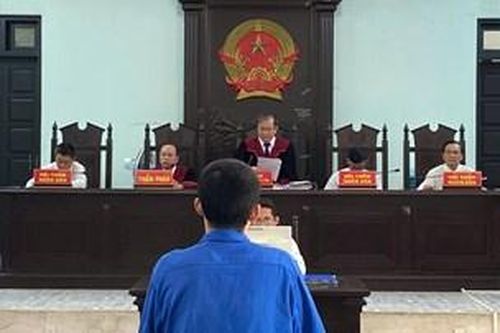 Giải quyết mâu thuẫn bằng hung khí, lãnh án 7 năm tù