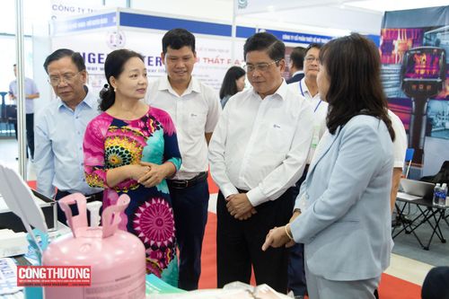 Triển lãm sản phẩm, công nghệ hỗ trợ tiết kiệm năng lượng