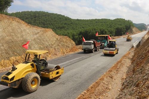 Rà soát bất cập của hợp đồng xây dựng để tháo gỡ vướng mắc trong thực tiễn