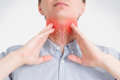 Cảnh báo các triệu chứng nhận biết của ung thư vòm họng giai đoạn đầu